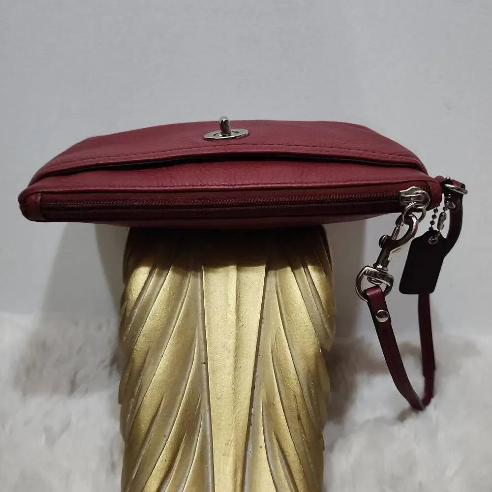 Coach Park Medium Pebbled Leather Wristlet
